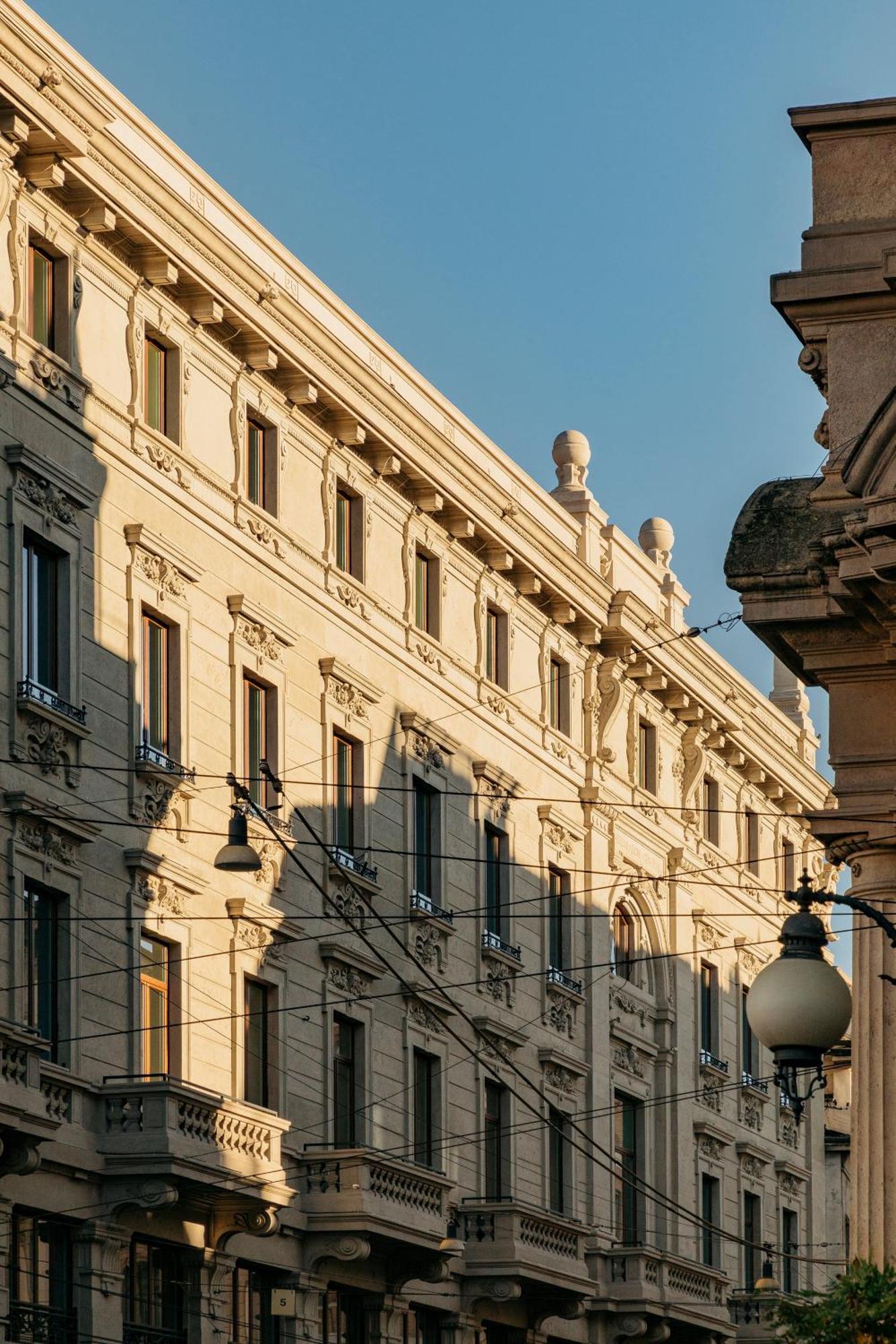 Palazzo Cordusio, A Gran Melia Hotel Милан Экстерьер фото